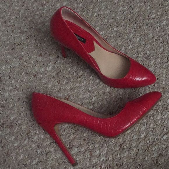 Mango red snake style heels 👠 - Picture 2 of 6
